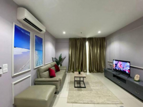 HYDE Tower, Peaceful Corner 2 Rooms and 2 Bathrooms, London Theme with WiFi and Netflix & Coway